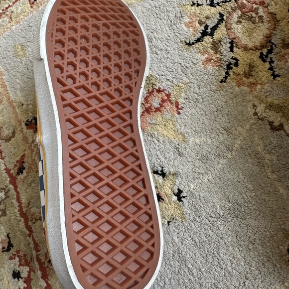 Vans Checkerboard Slip-On Shoes - Women’s 8 /Youth 6 NWOT - Picture 3 of 5